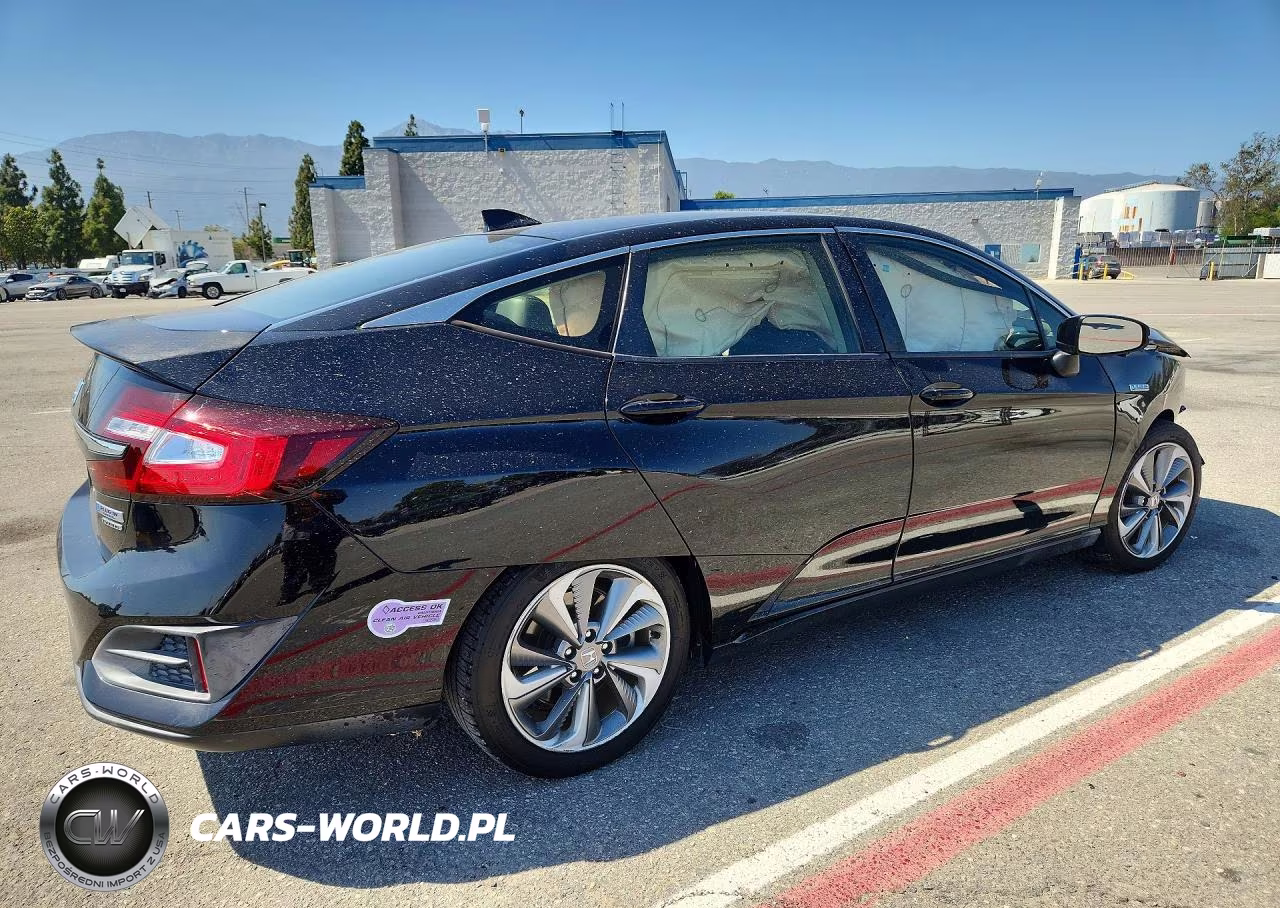 2018 Honda Clarity Touring VIN:JHMZC5F35JC019171 - 3