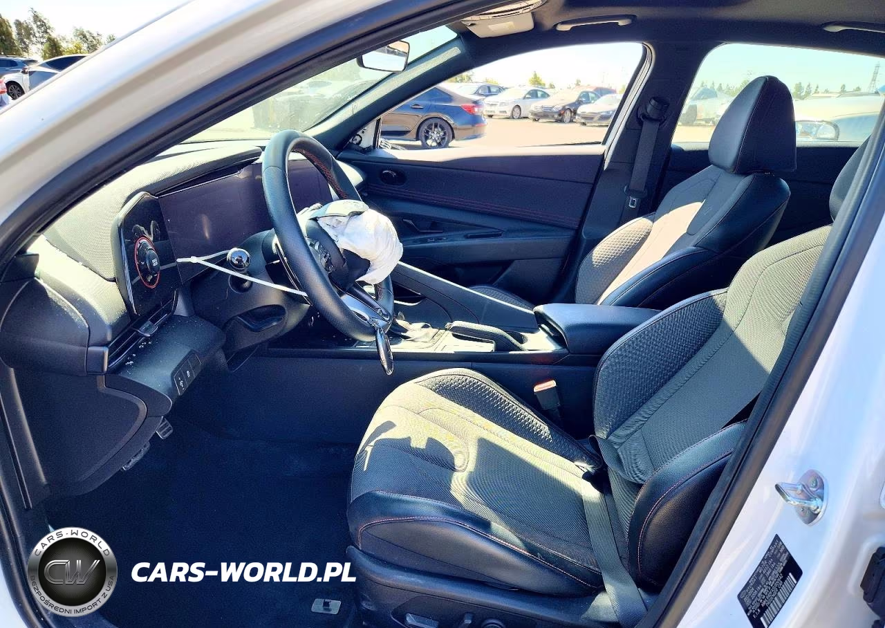2025 Hyundai Elantra N Line VIN:KMHLR4DFXSU950642 - 7