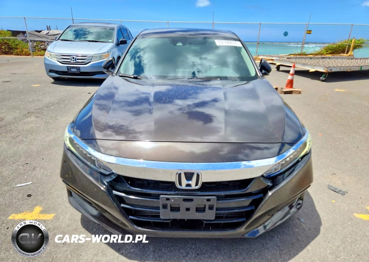 2018 Honda Accord Ex VIN:1HGCV1F4XJA076207 - 5