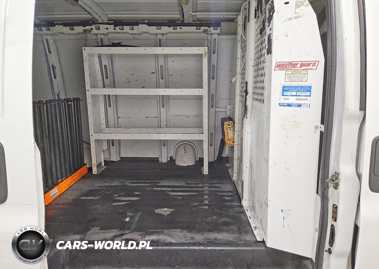 2019 Chevrolet Express G2500 VIN:1GCWGAFG2K1367012 - 11