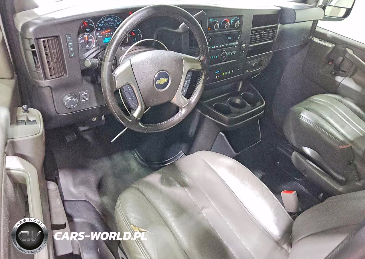 2019 Chevrolet Express G2500 VIN:1GCWGAFG2K1367012 - 8