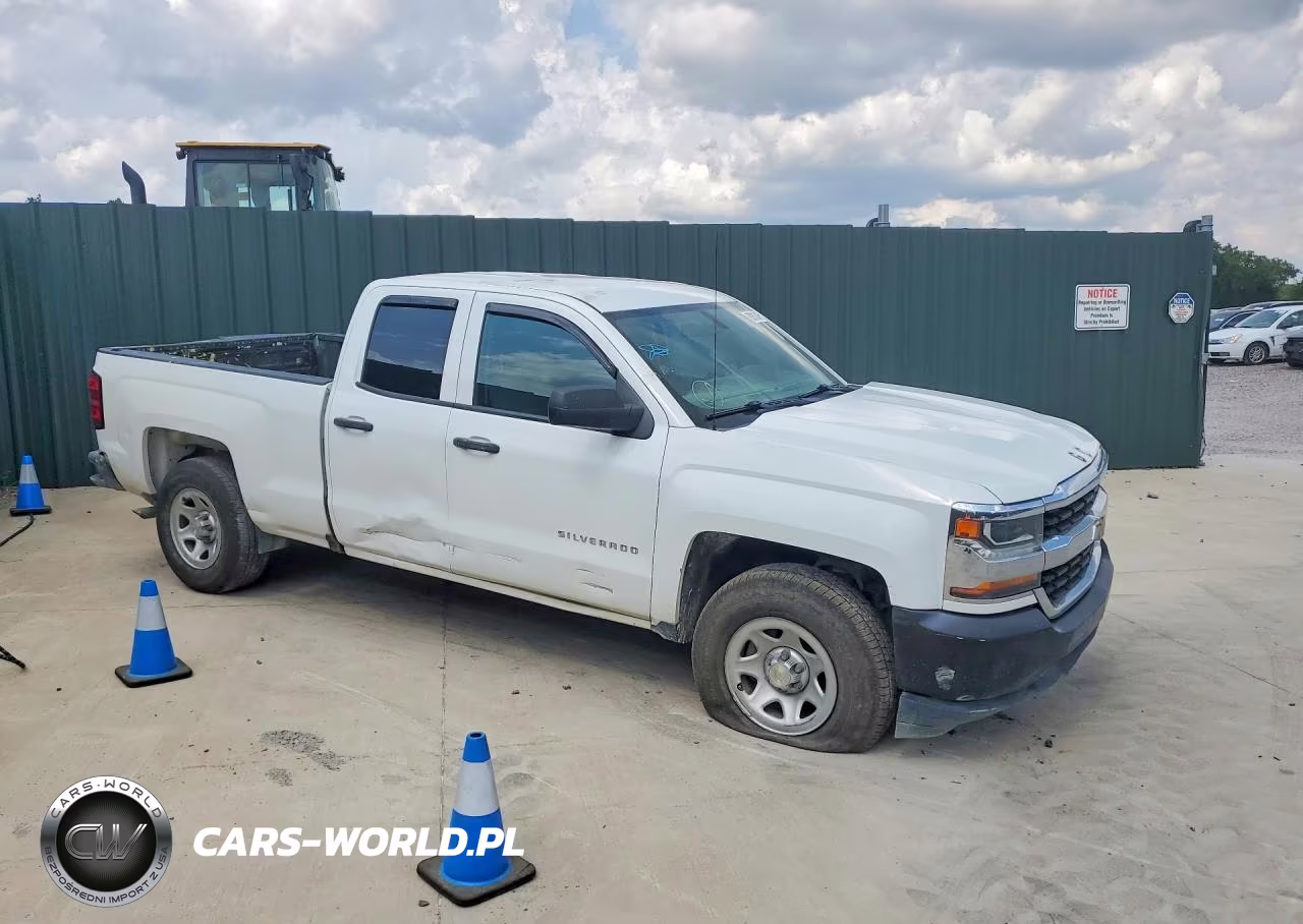 2018 Chevrolet Silverado C1500 VIN:1GCRCNEH1JZ309094 - 4