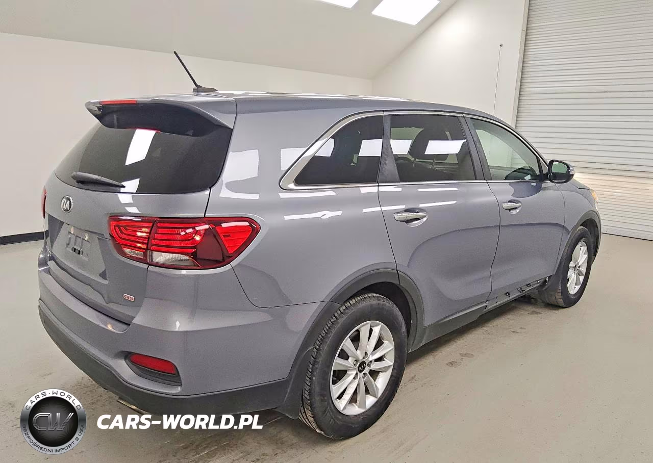 2019 Kia Sorento L VIN:5XYPG4A33KG603760 - 3