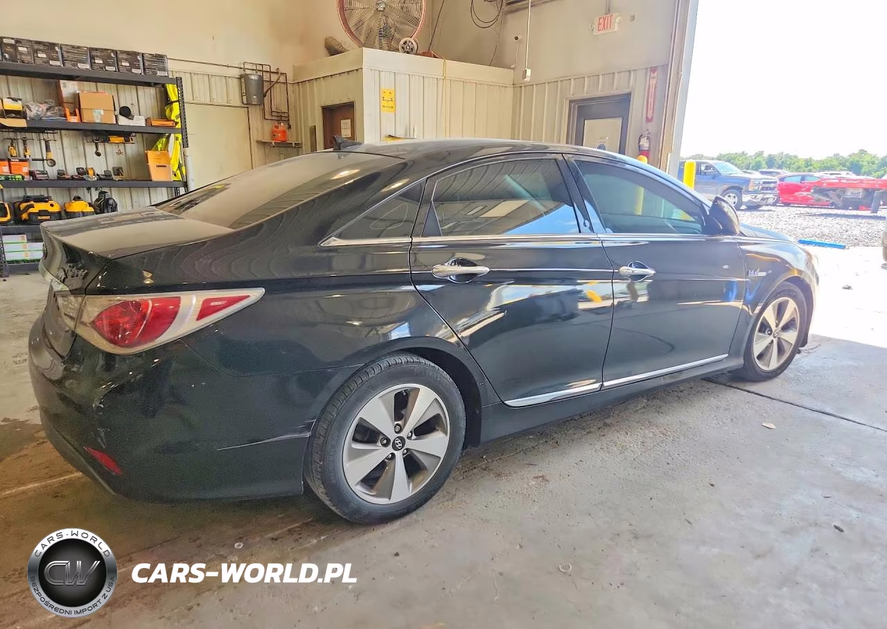2012 Hyundai Sonata Hybrid VIN:KMHEC4A43CA048298 - 3