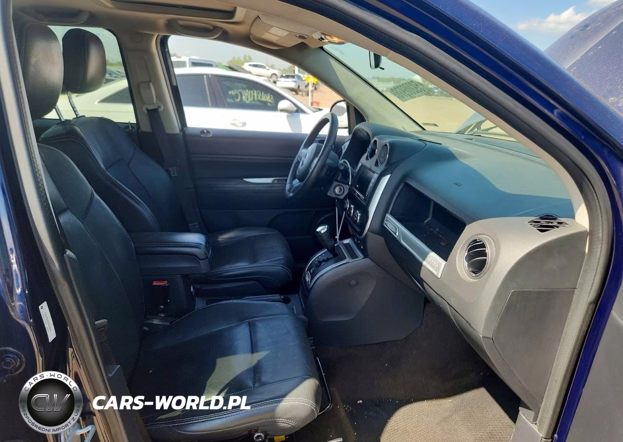 2014 Jeep Compass Latitude VIN:1C4NJCEA0ED678818 - 7