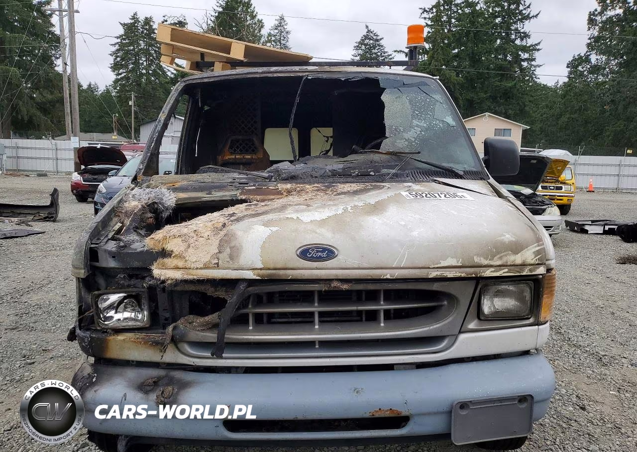 1999 Ford E250 Delivery Van VIN:1FTPS2420XHA42079 - 5
