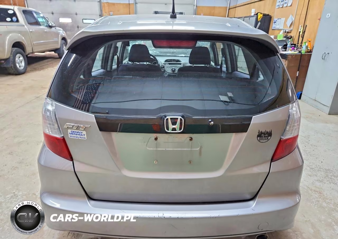 2010 Honda Fit Sport VIN:JHMGE8H46AS004032 - 6