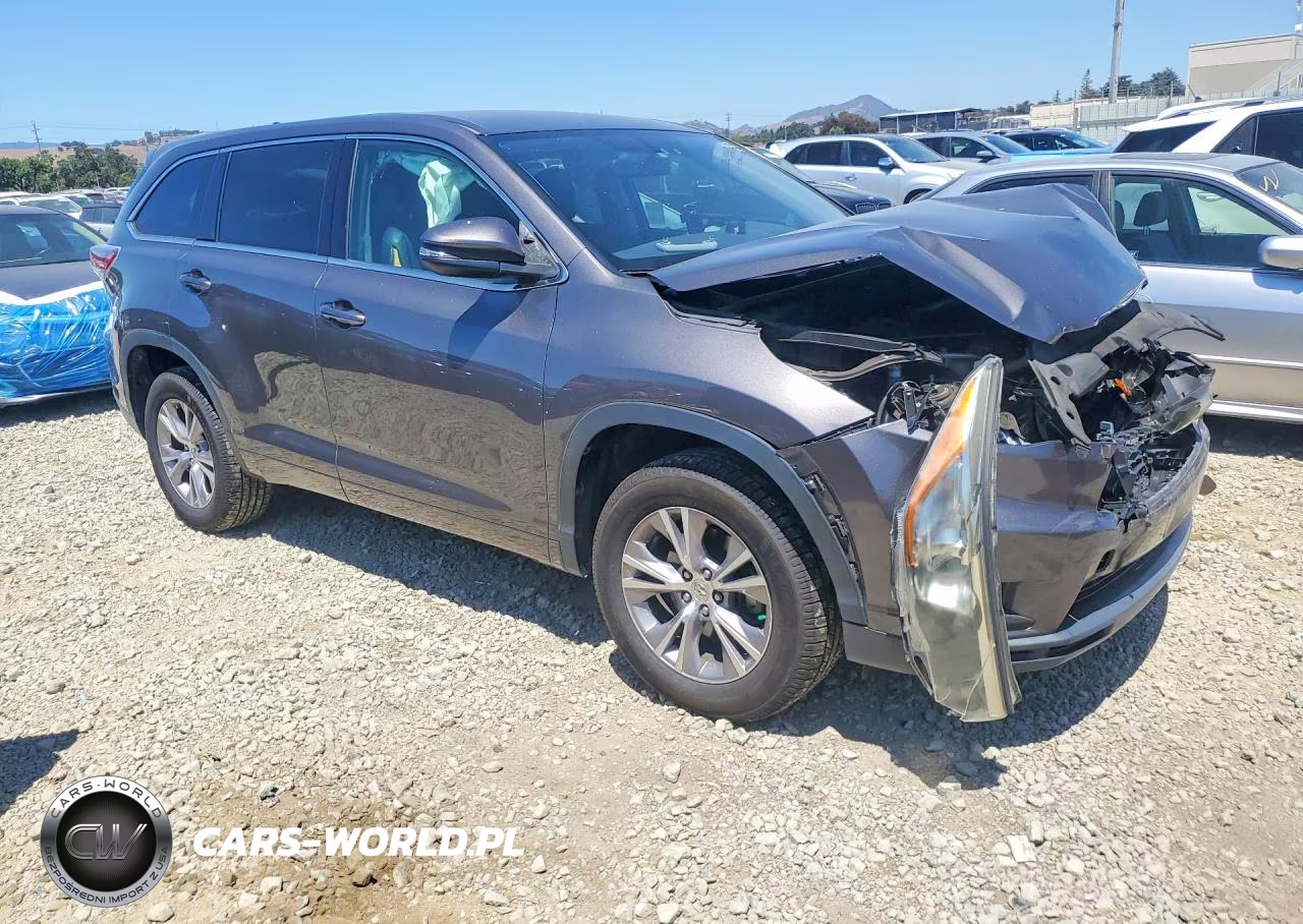 2015 Toyota Highlander Le Plus VIN:5TDZKRFHXFS045908 - 4