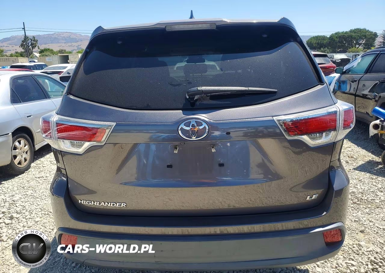 2015 Toyota Highlander Le Plus VIN:5TDZKRFHXFS045908 - 6