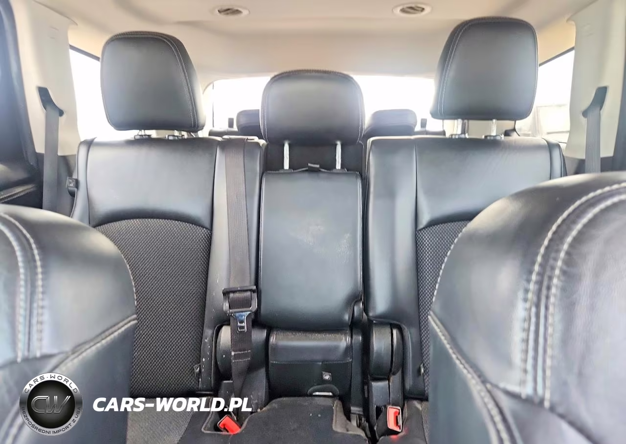 2020 Dodge Journey Crossroad VIN:3C4PDCGB7LT212932 - 10
