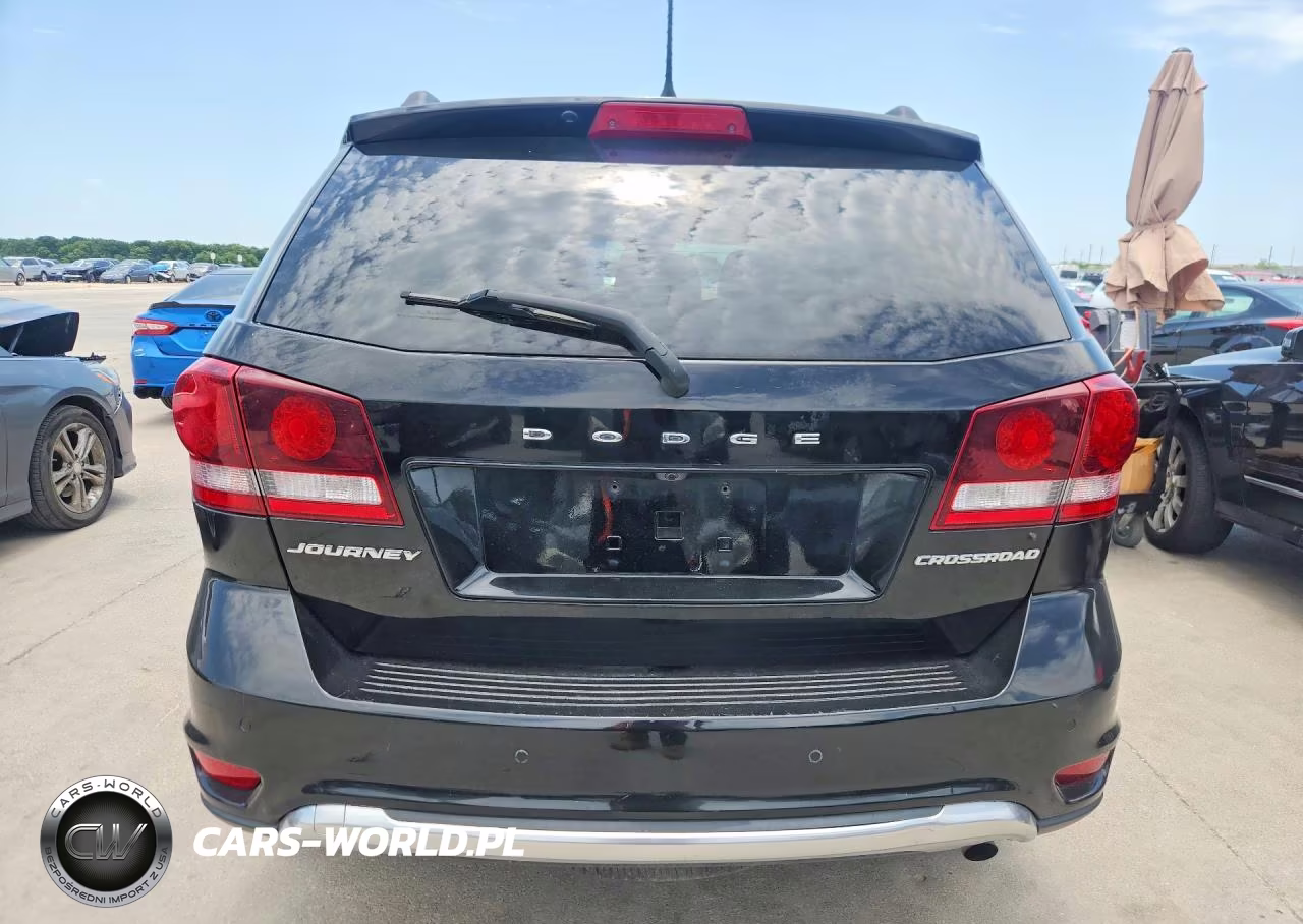 2020 Dodge Journey Crossroad VIN:3C4PDCGB7LT212932 - 6