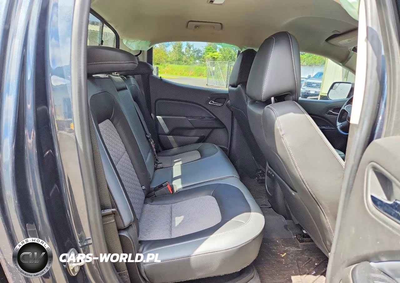 2019 Chevrolet Colorado Z71 VIN:1GCGTDENXK1121374 - 10