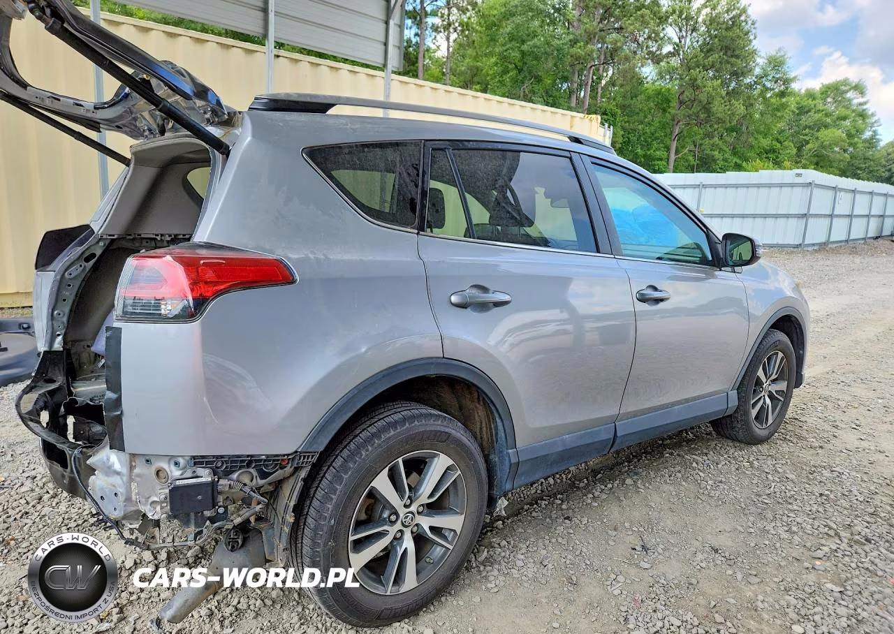 2018 Toyota Rav4 Xle VIN:2T3WFREVXJW422811 - 5