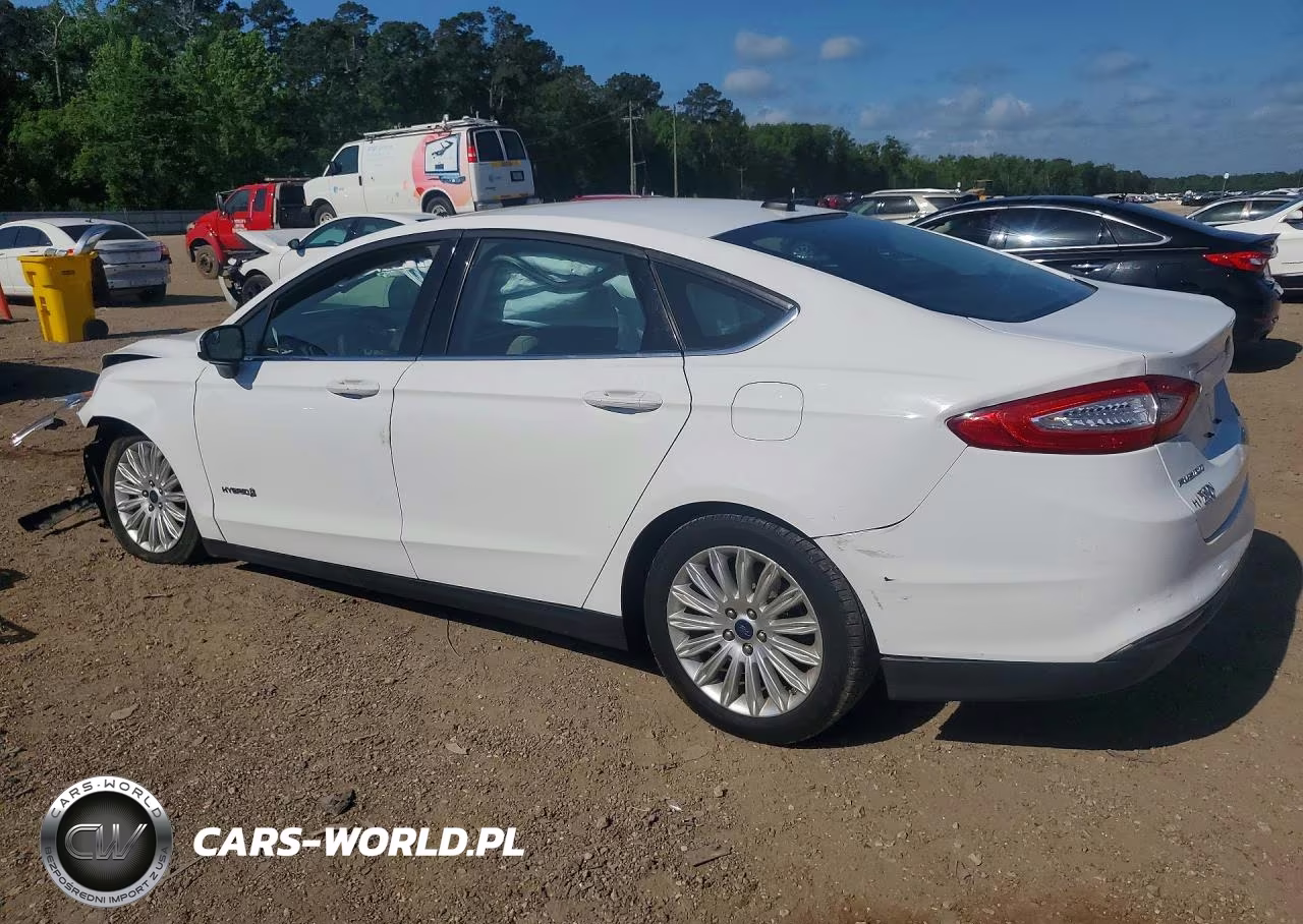 2016 Ford Fusion S Hybrid VIN:3FA6P0UU7GR126584 - 2