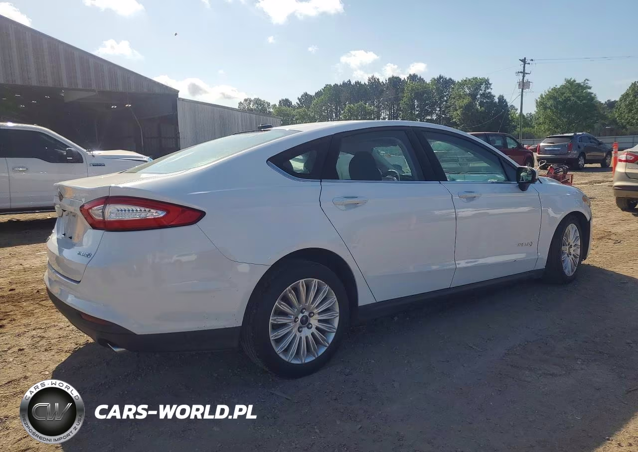 2016 Ford Fusion S Hybrid VIN:3FA6P0UU7GR126584 - 3