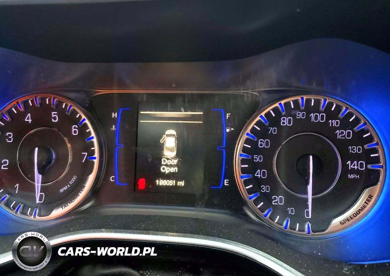 2015 Chrysler 200 Limited VIN:1C3CCCABXFN677417 - 17