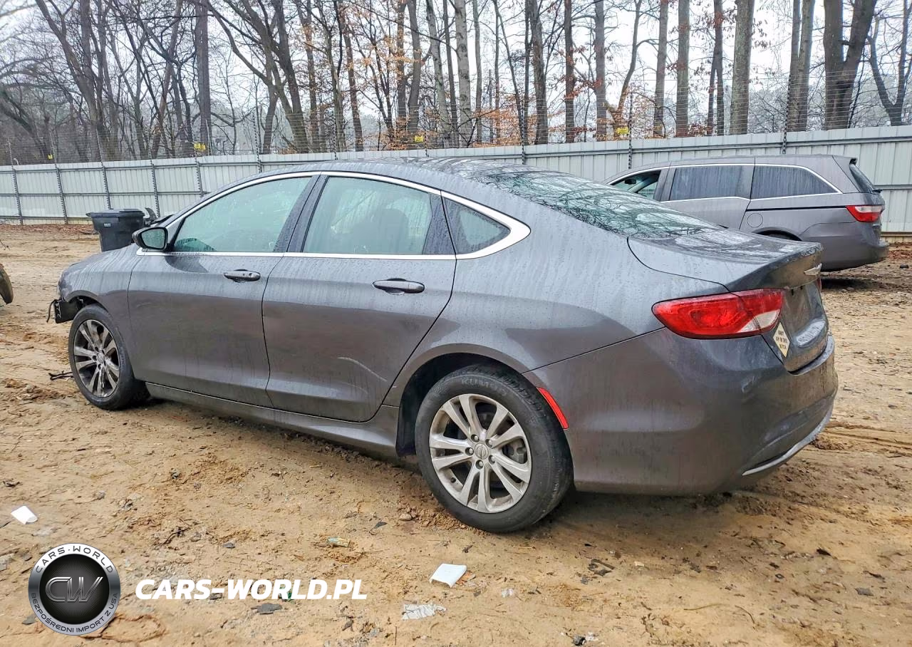 2015 Chrysler 200 Limited VIN:1C3CCCABXFN677417 - 3