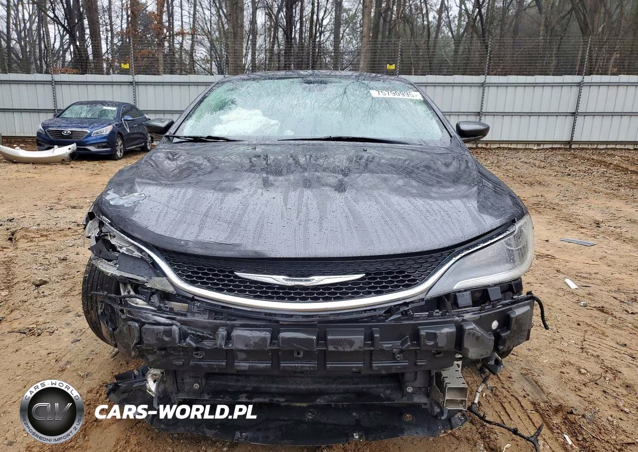 2015 Chrysler 200 Limited VIN:1C3CCCABXFN677417 - 9