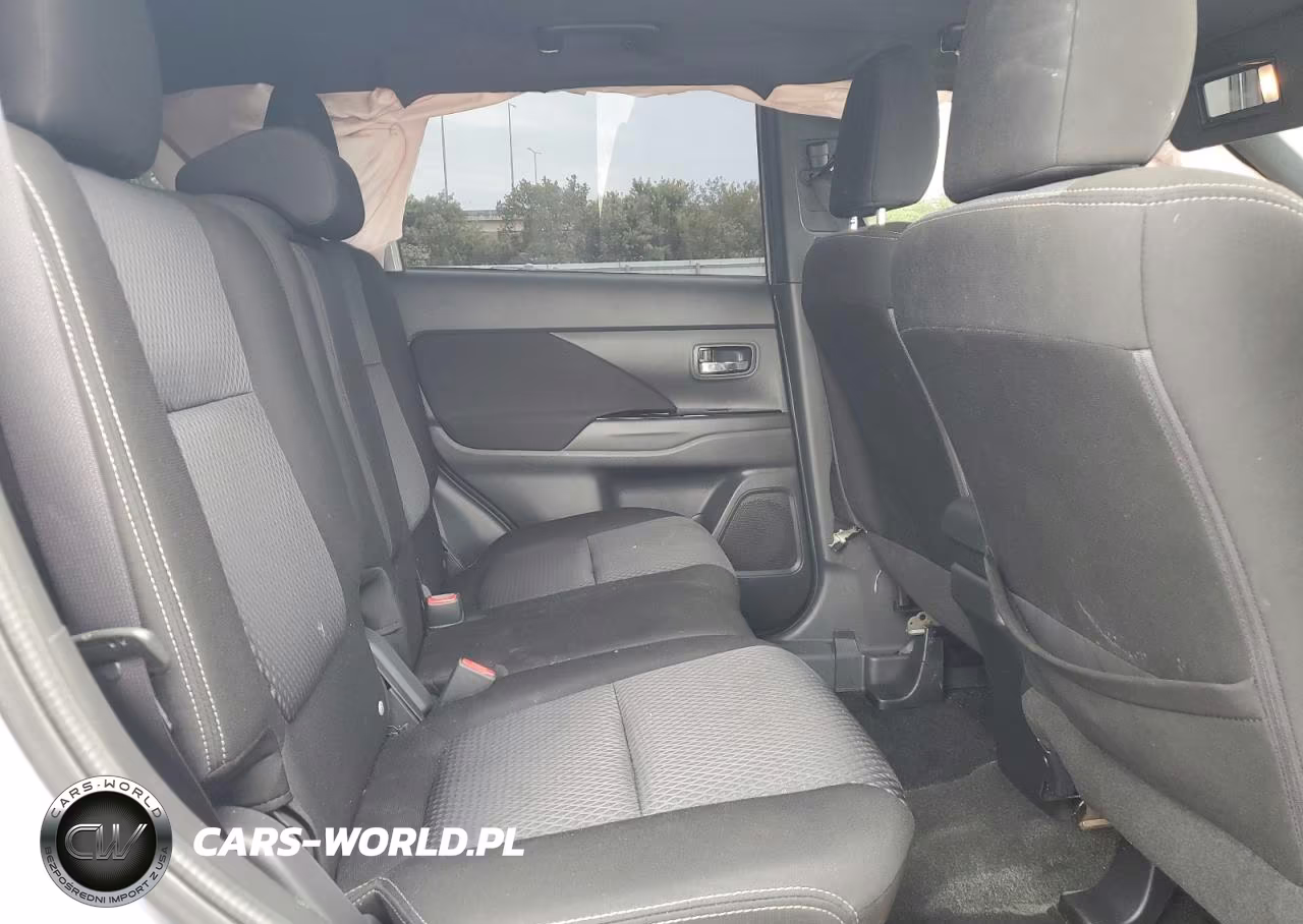 2018 Mitsubishi Outlander Se VIN:JA4AD3A39JZ018913 - 21