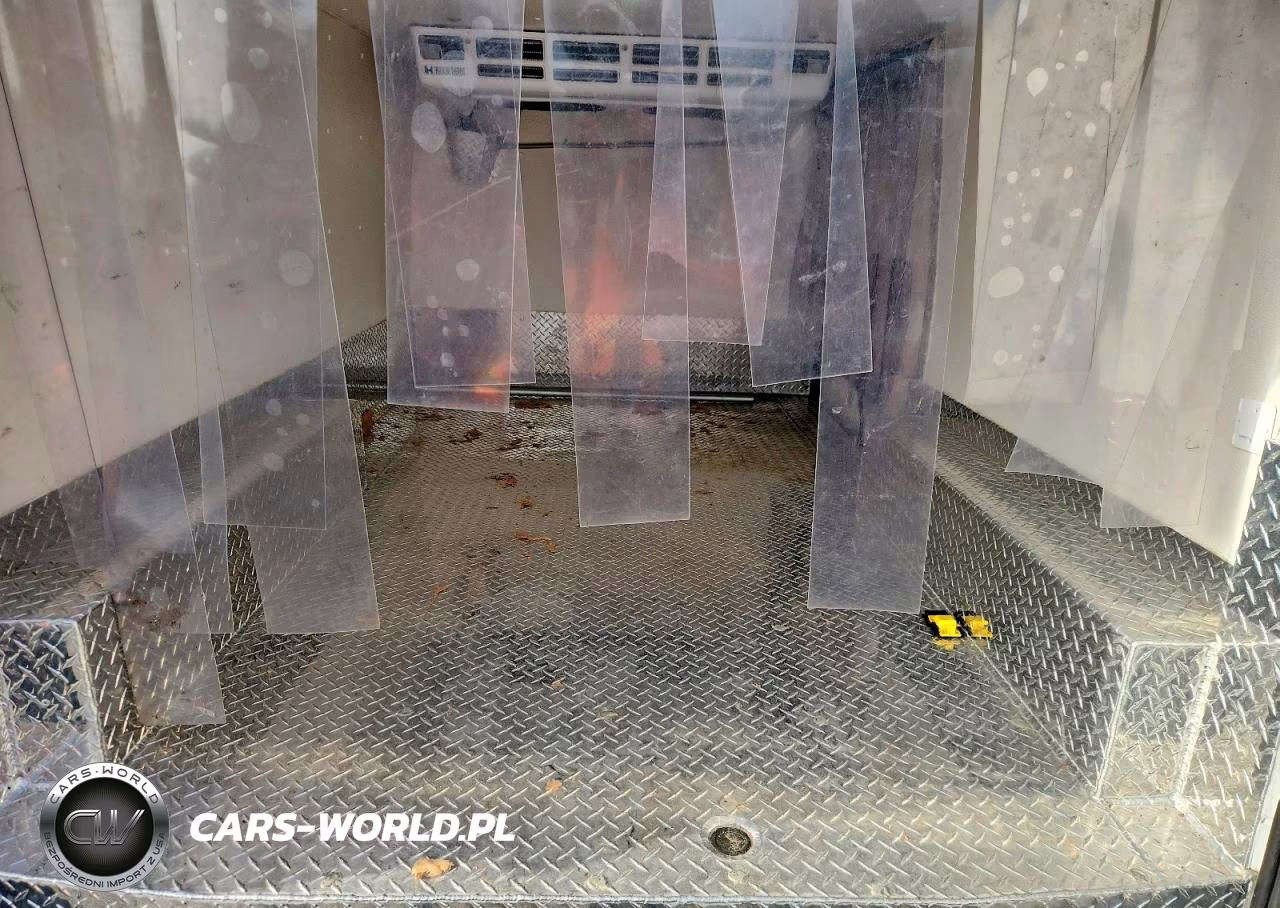 2023 Ford Transit T-250 Refrigerated Delivery Van VIN:1FTBR1Y81PKA77845 - 10