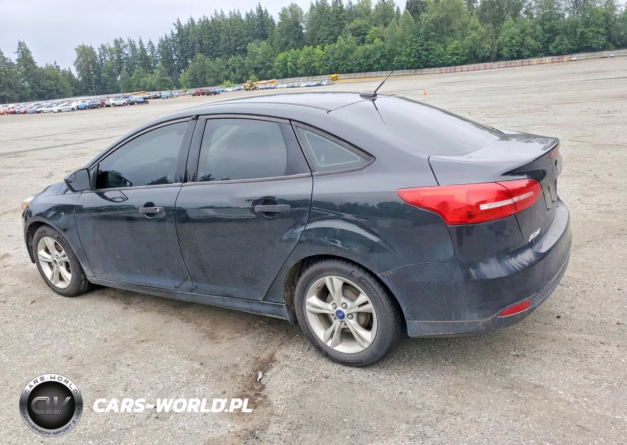 2015 Ford Focus S VIN:1FADP3E22FL334827 - 2
