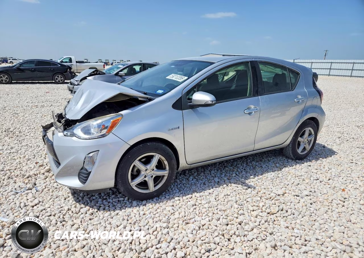 2016 Toyota Prius C Two