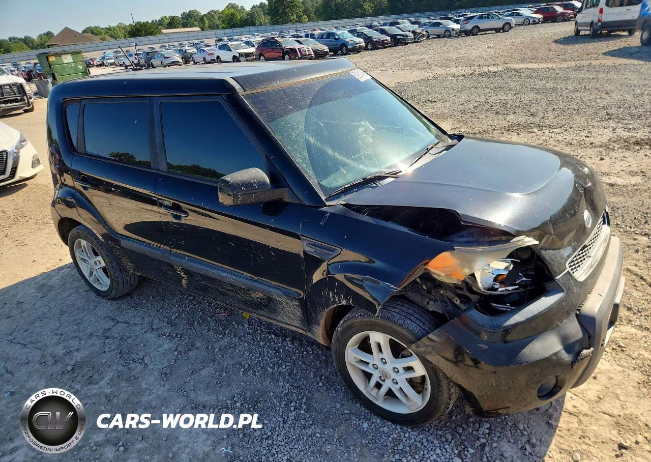 2011 Kia Soul + VIN:KNDJT2A21B7242328 - 4