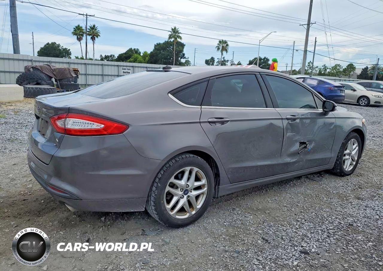 2013 Ford Fusion Se VIN:3FA6P0H74DR330114 - 3