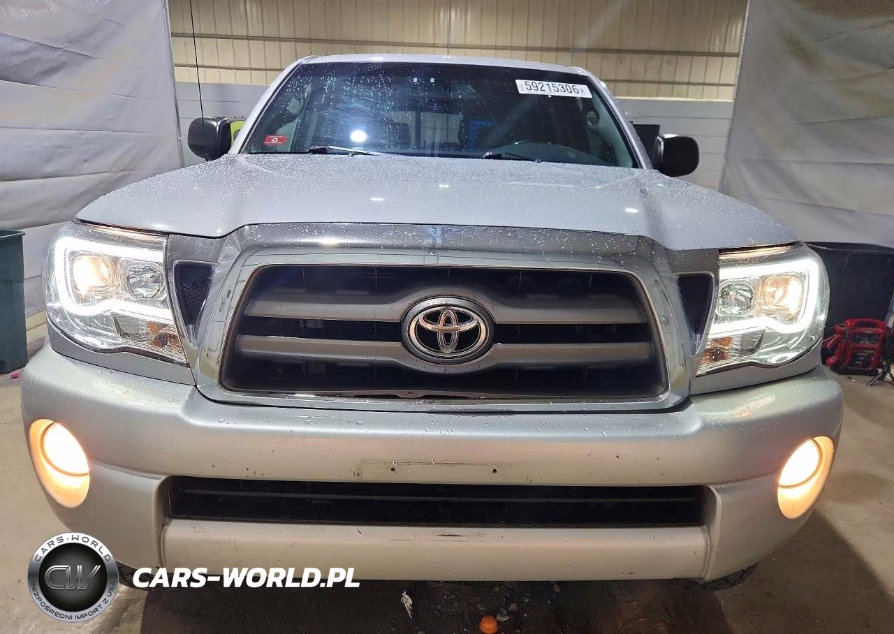 2010 Toyota Tacoma Double Cab VIN:3TMLU4EN6AM054530 - 5