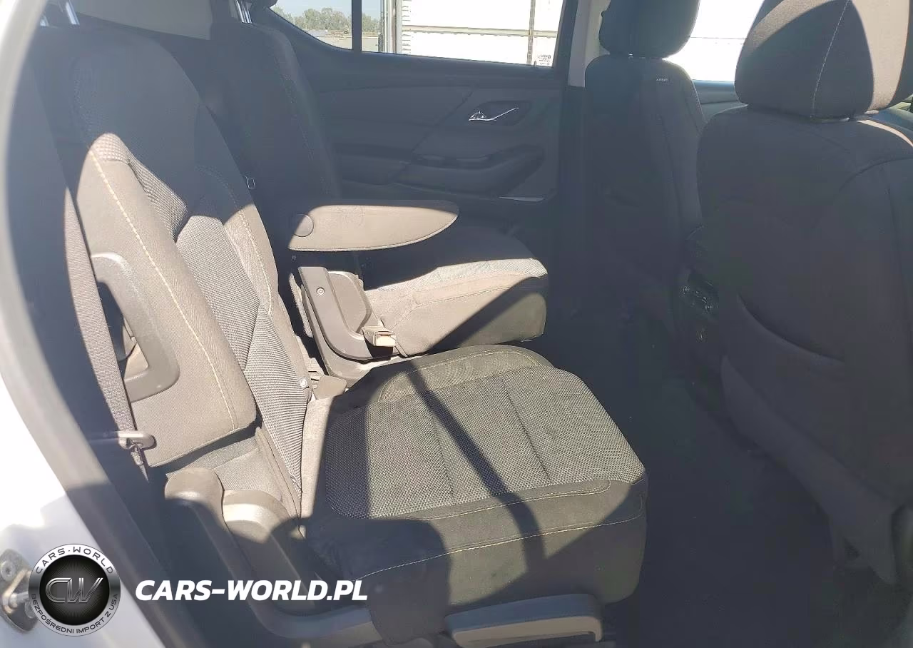 2019 Chevrolet Traverse Lt VIN:1GNERGKW7KJ124762 - 11