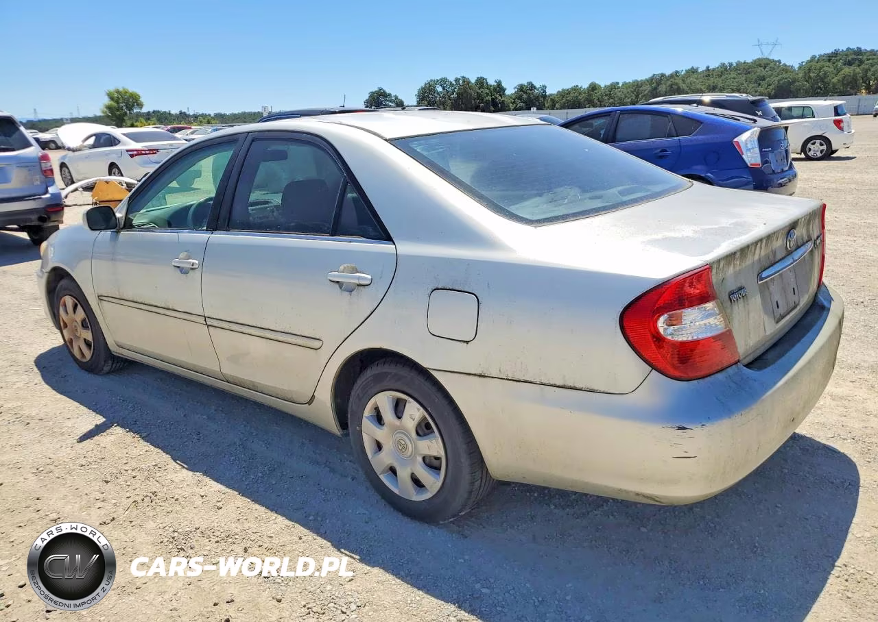 2002 Toyota Camry Le VIN:4T1BE32K82U620130 - 2