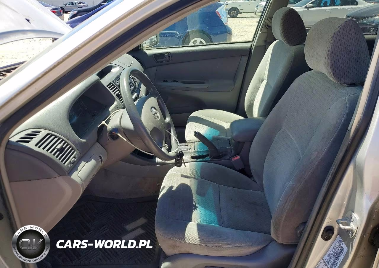 2002 Toyota Camry Le VIN:4T1BE32K82U620130 - 7