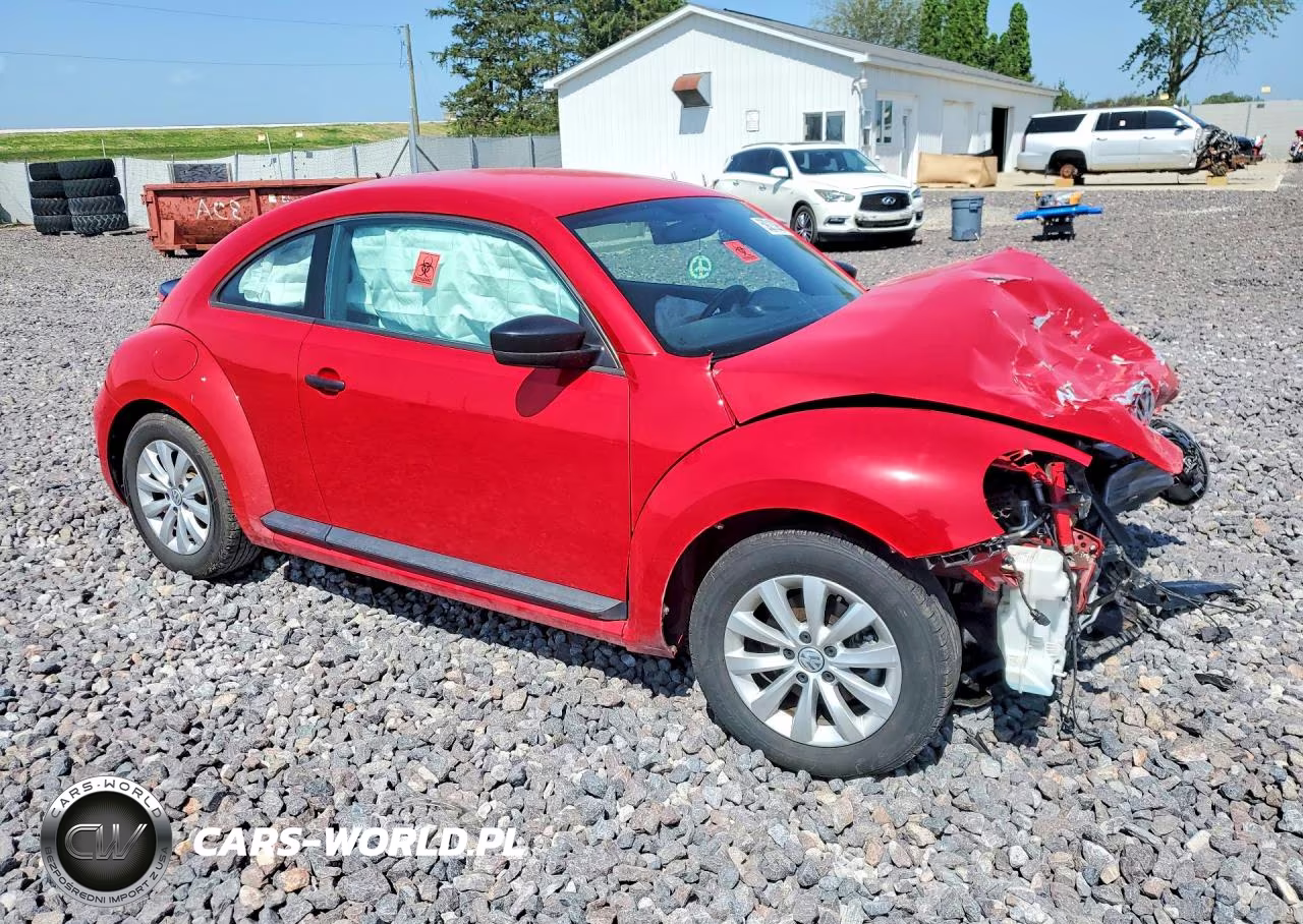 2018 Volkswagen Beetle S VIN:3VWFD7AT6JM712329 - 4
