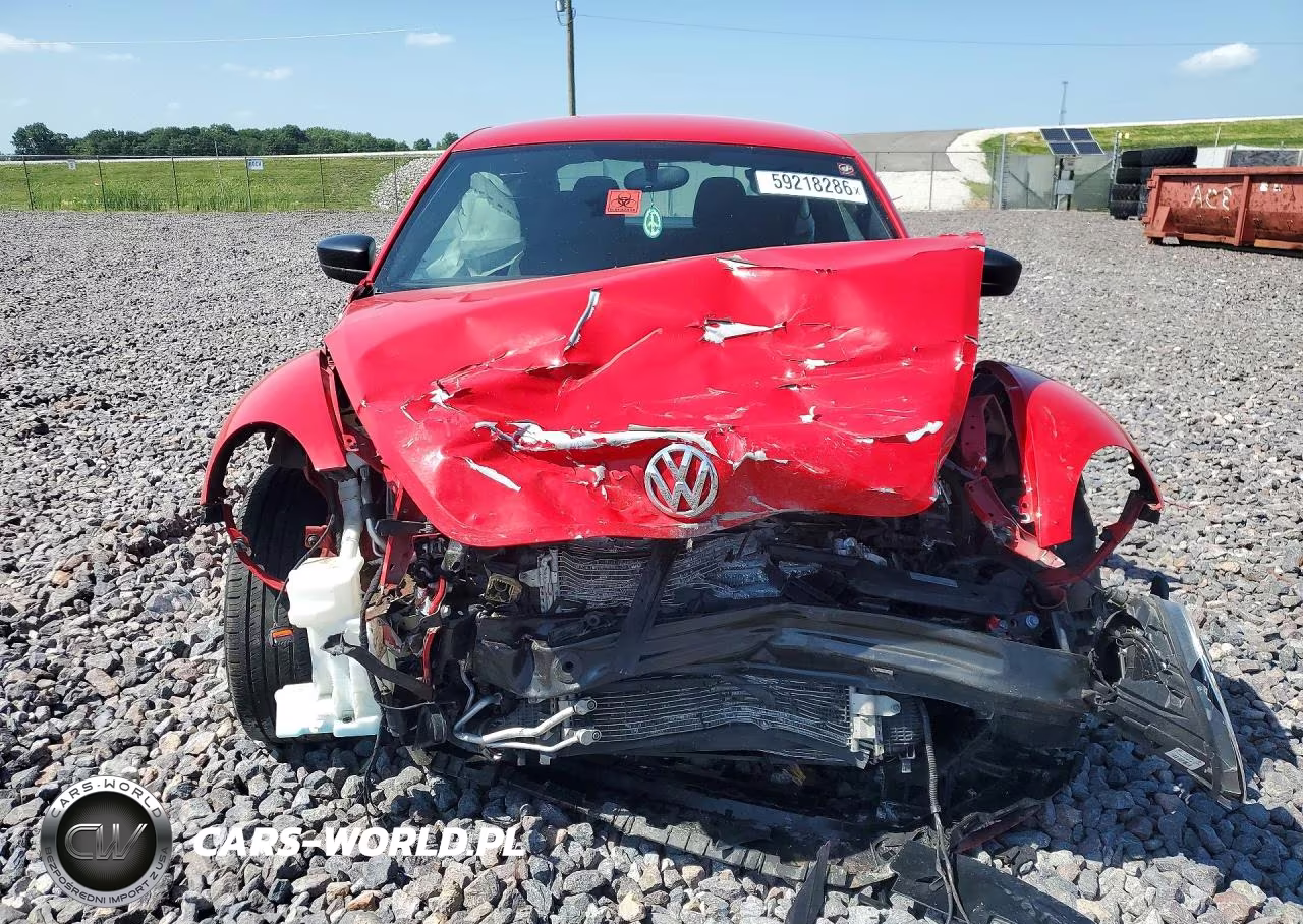 2018 Volkswagen Beetle S VIN:3VWFD7AT6JM712329 - 5