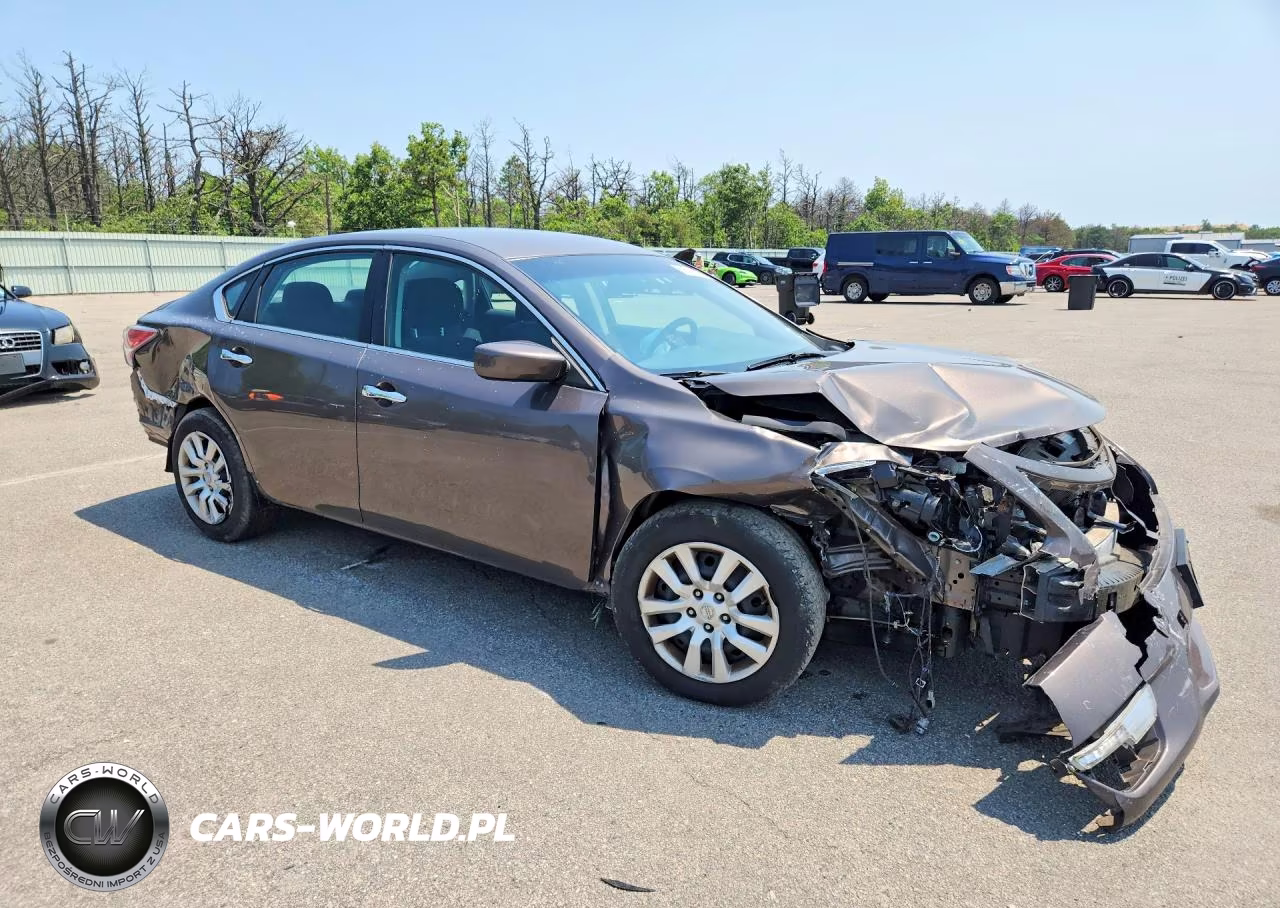 2014 Nissan Altima 2.5 S VIN:1N4AL3AP8EC402515 - 4