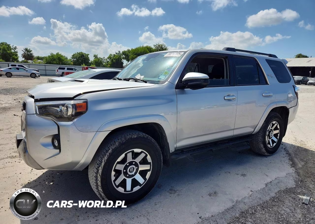 2021 Toyota 4Runner Trd Off-Road – zdjęcie 1 z 13