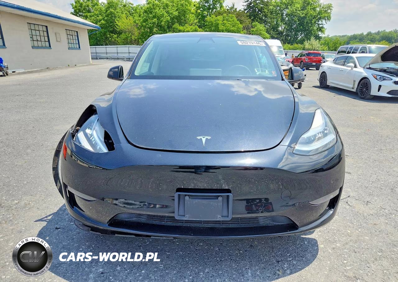 2022 Tesla Model Y VIN:7SAYGDEE5NA022272 - 5
