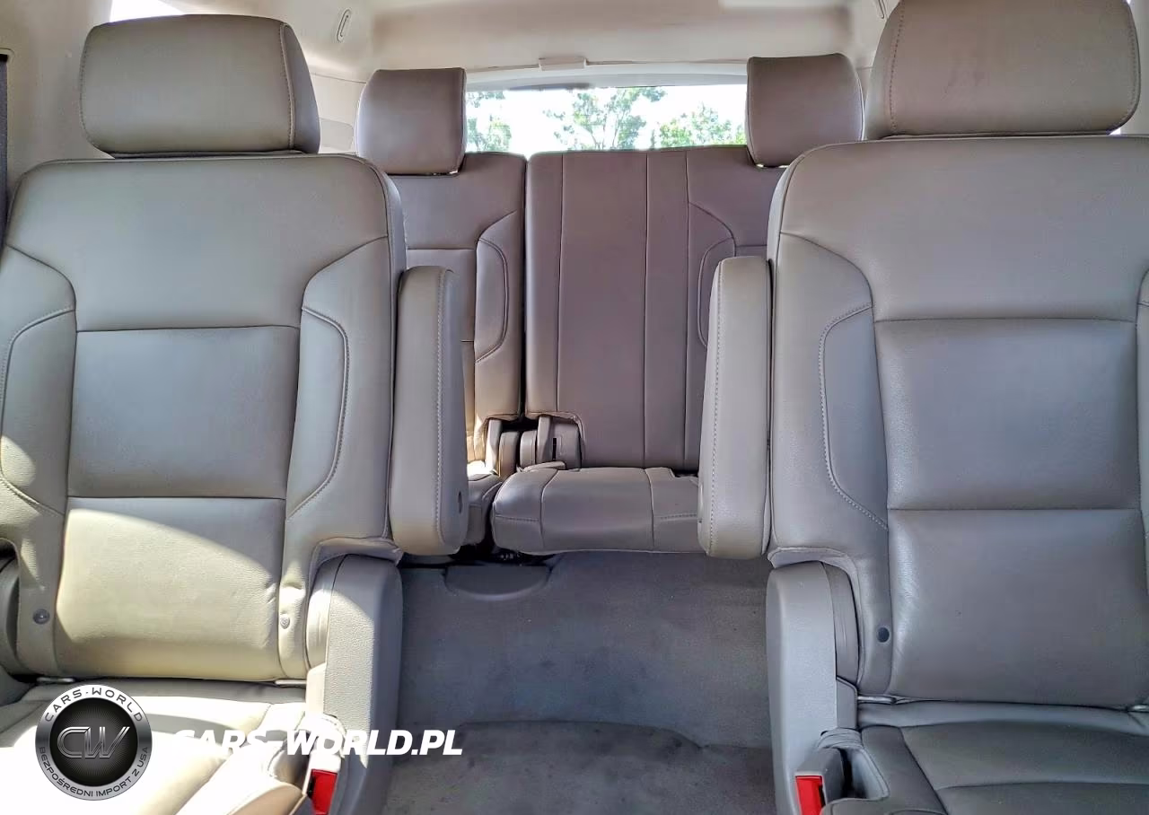 2019 Chevrolet Suburban C1500 Lt VIN:1GNSCHKC0KR395423 - 10