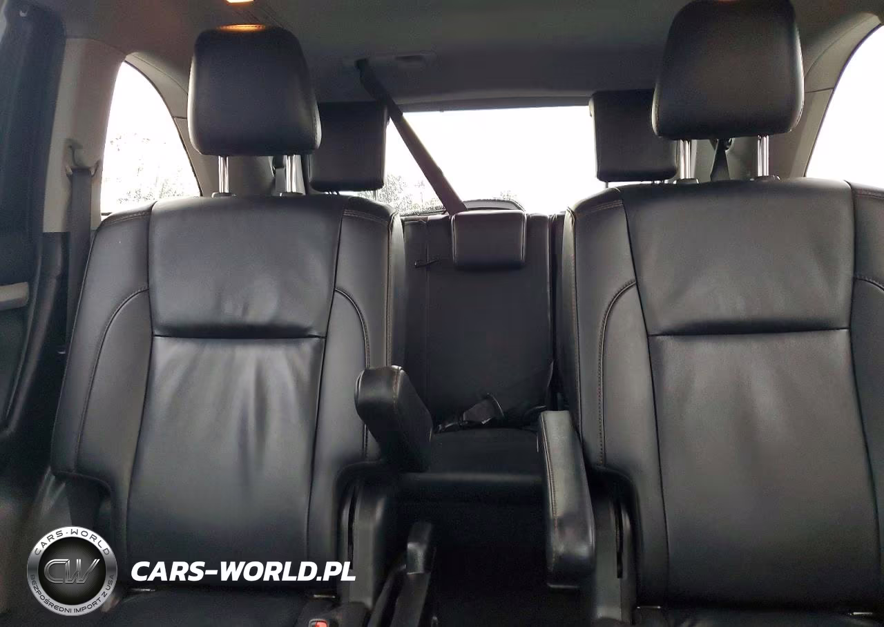 2019 Toyota Highlander Xle VIN:5TDKZRFH8KS573194 - 10