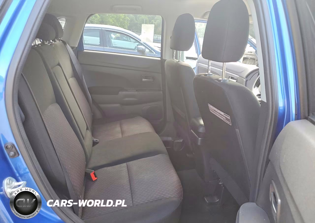 2018 Mitsubishi Outlander Sport Es VIN:JA4AR3AU2JZ028970 - 11