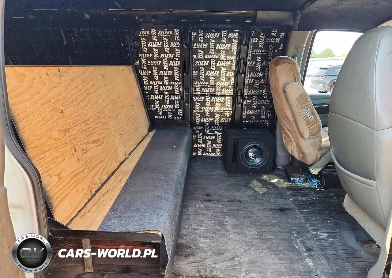 2005 Chevrolet Express G3500 VIN:1GCHG39U151141344 - 11