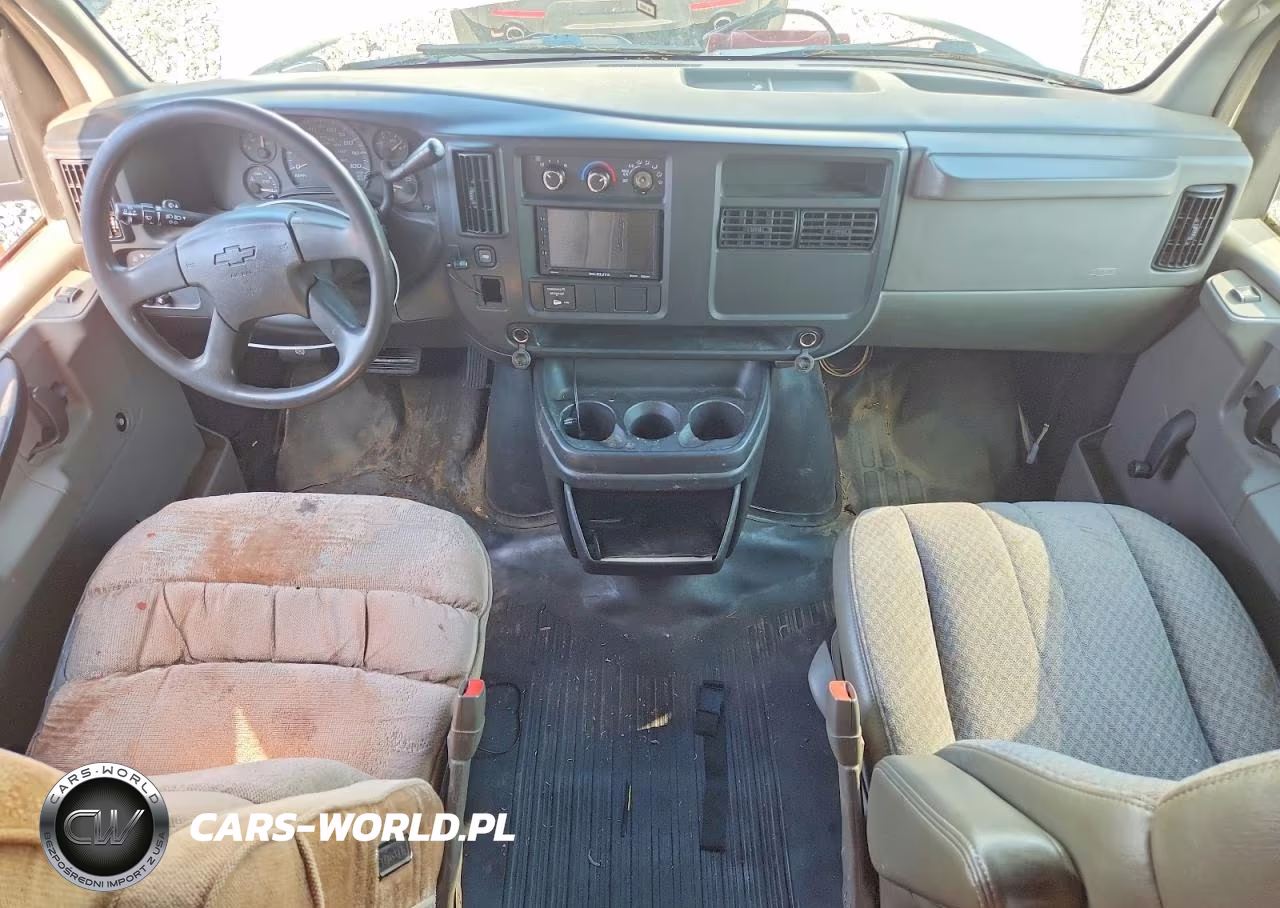 2005 Chevrolet Express G3500 VIN:1GCHG39U151141344 - 8