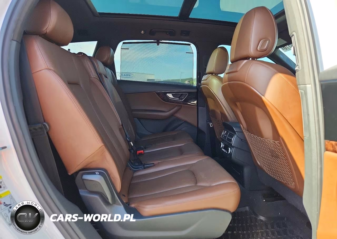 2017 Audi Q7 Prestige VIN:WA1VAAF79HD022980 - 11