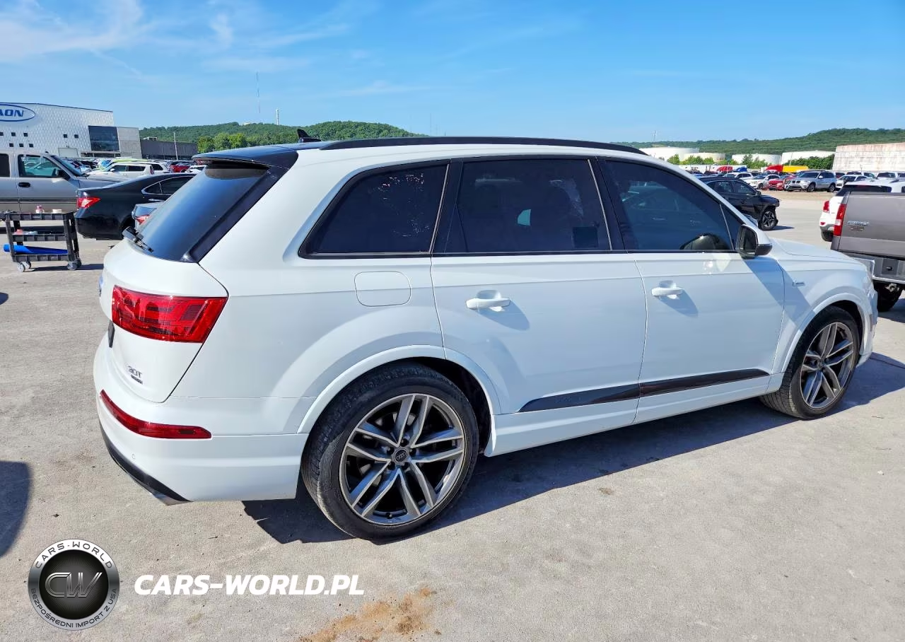 2017 Audi Q7 Prestige VIN:WA1VAAF79HD022980 - 3