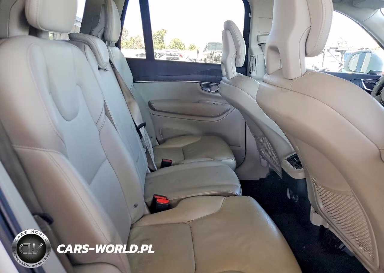 2020 Volvo Xc90 T5 Momentum VIN:YV4102PK8L1547617 - 11