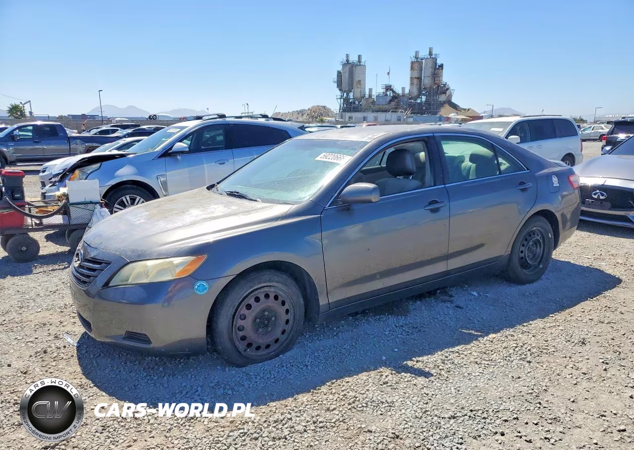 2009 Toyota Camry Le – zdjęcie 1 z 12