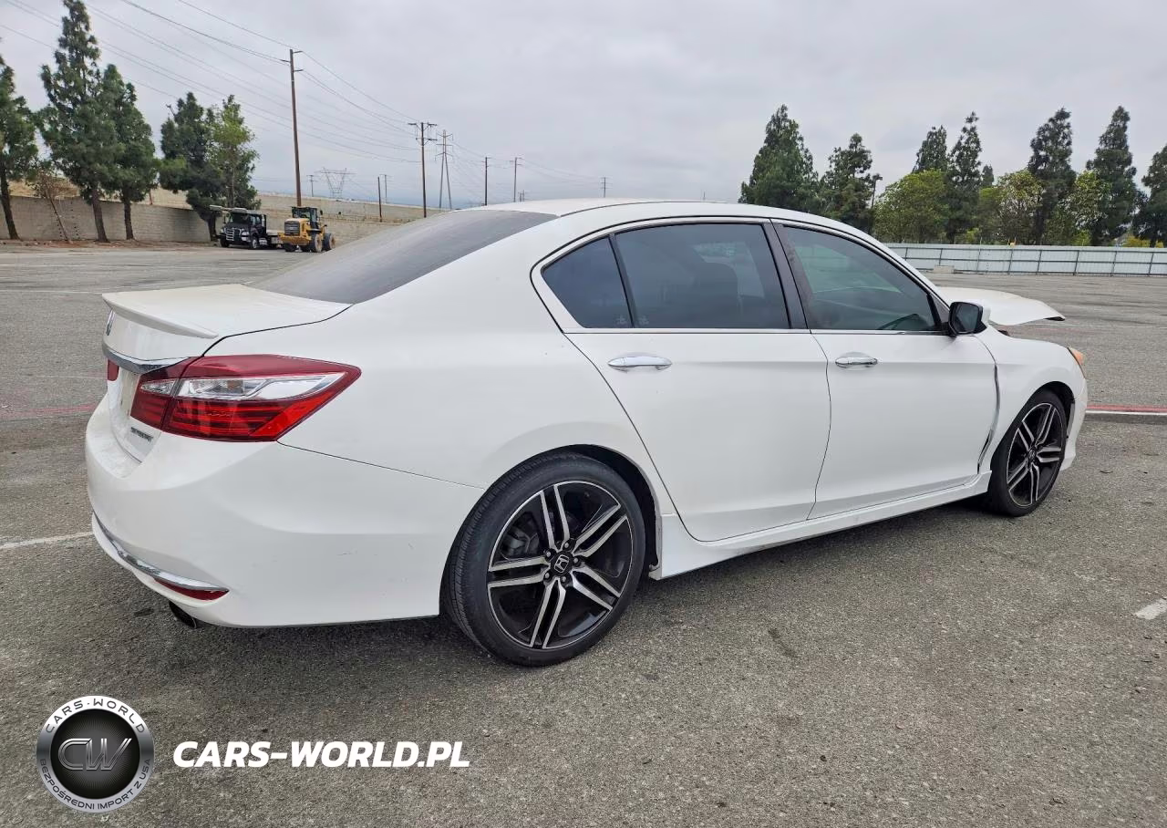 2016 Honda Accord Sport VIN:1HGCR2F50GA128181 - 3