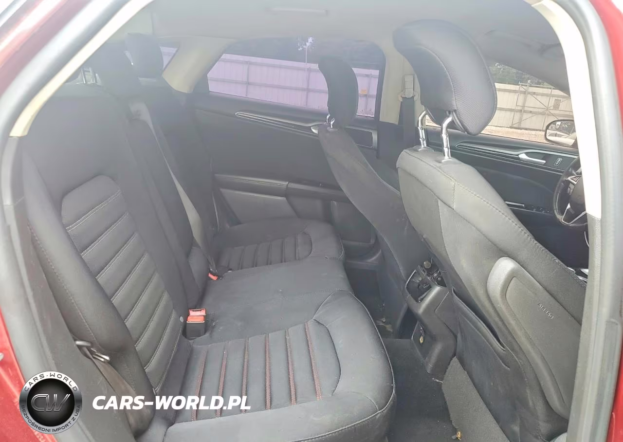 2016 Ford Fusion Se VIN:3FA6P0H71GR192083 - 10