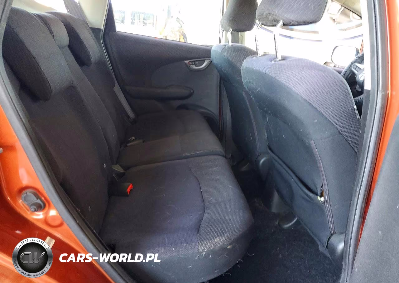 2012 Honda Fit Sport VIN:JHMGE8H68CC017508 - 10