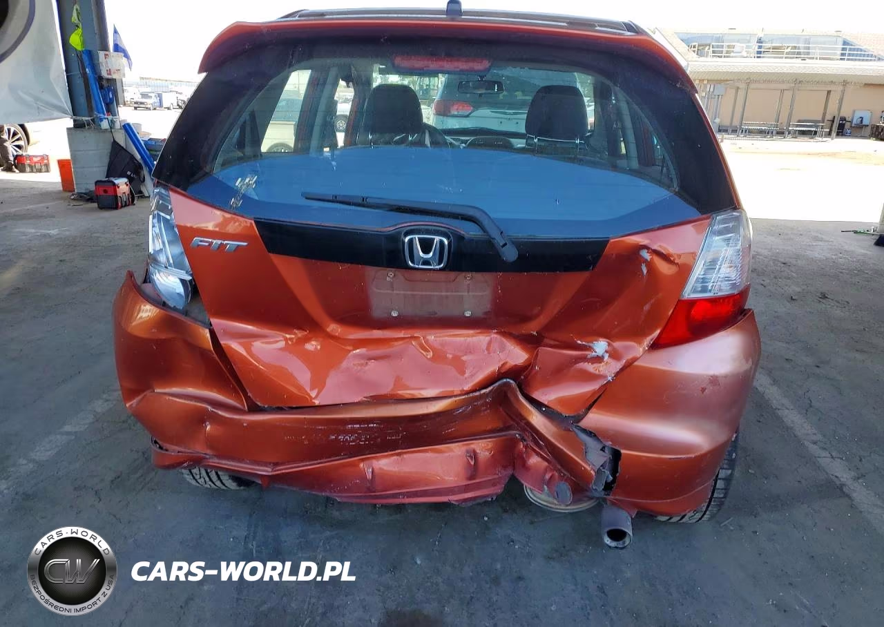 2012 Honda Fit Sport VIN:JHMGE8H68CC017508 - 6